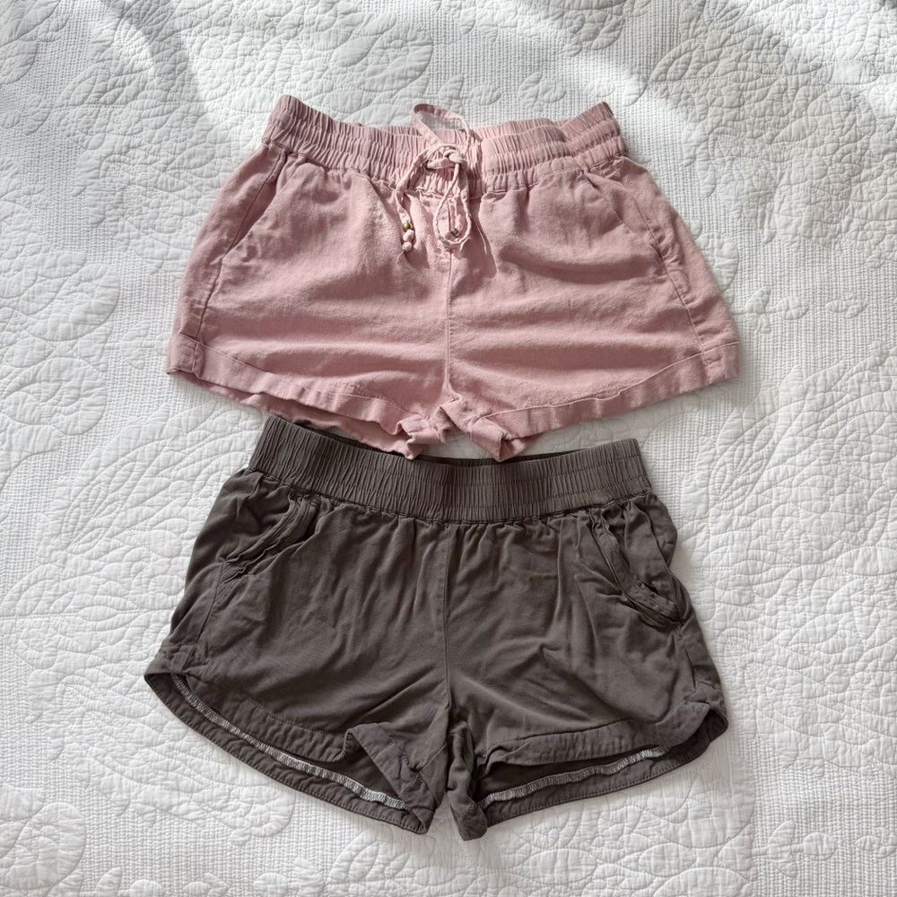 Love Tree Blush and maurices green shorts xs